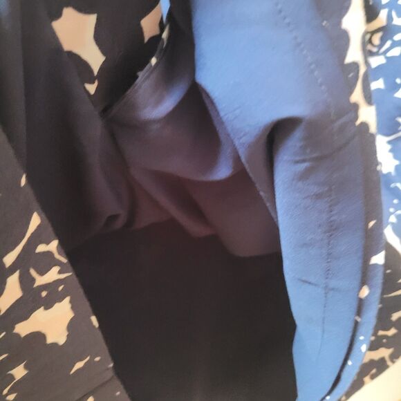 Talbots Petite Skirt Women's 16P Navy Blue Pink Floral Lined Lightweight Pencil - Picture 6 of 9